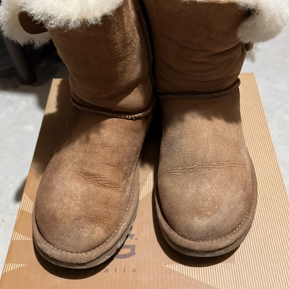 Ugg boots - Picture 2 of 8